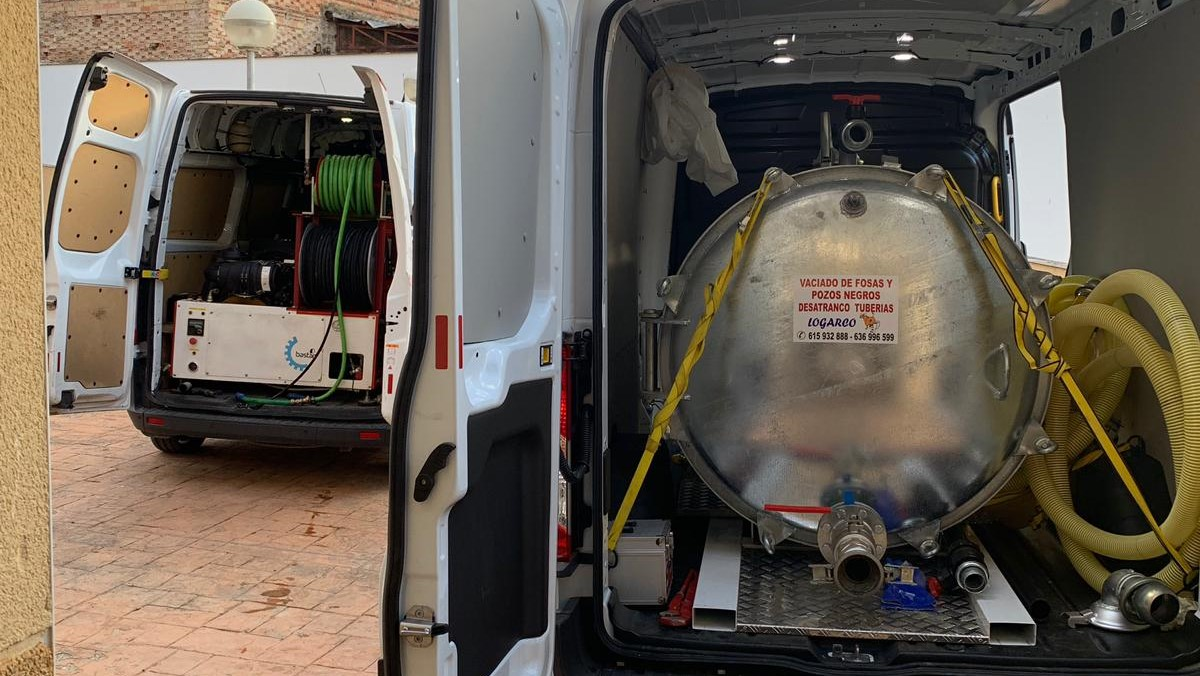 Furgoneta Logarco equipada para desatascos y vaciado de fosas